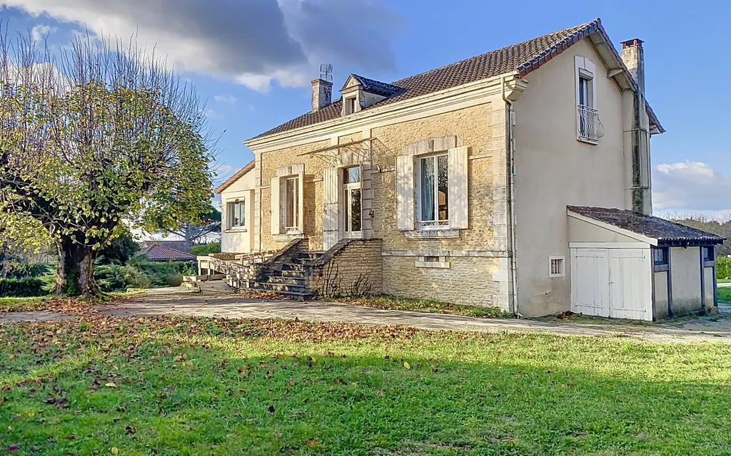 Achat maison à vendre 5 chambres 156 m² - Salignac-Eyvigues