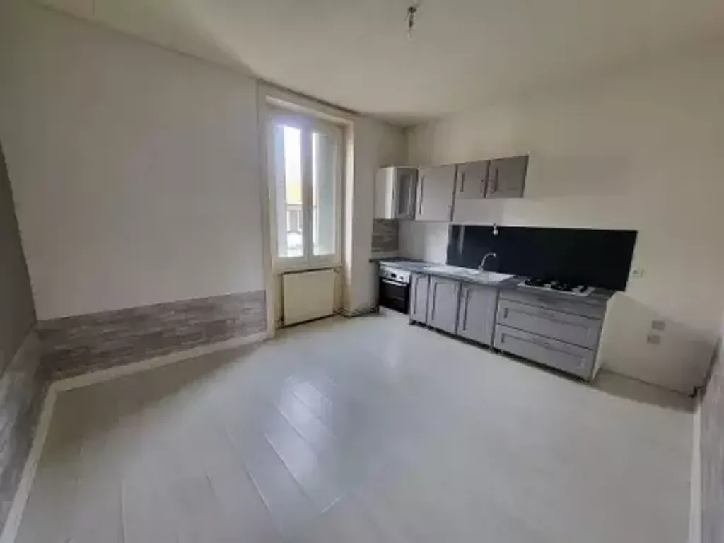Achat appartement à vendre 6 pièces 163 m² - Montrond-les-Bains