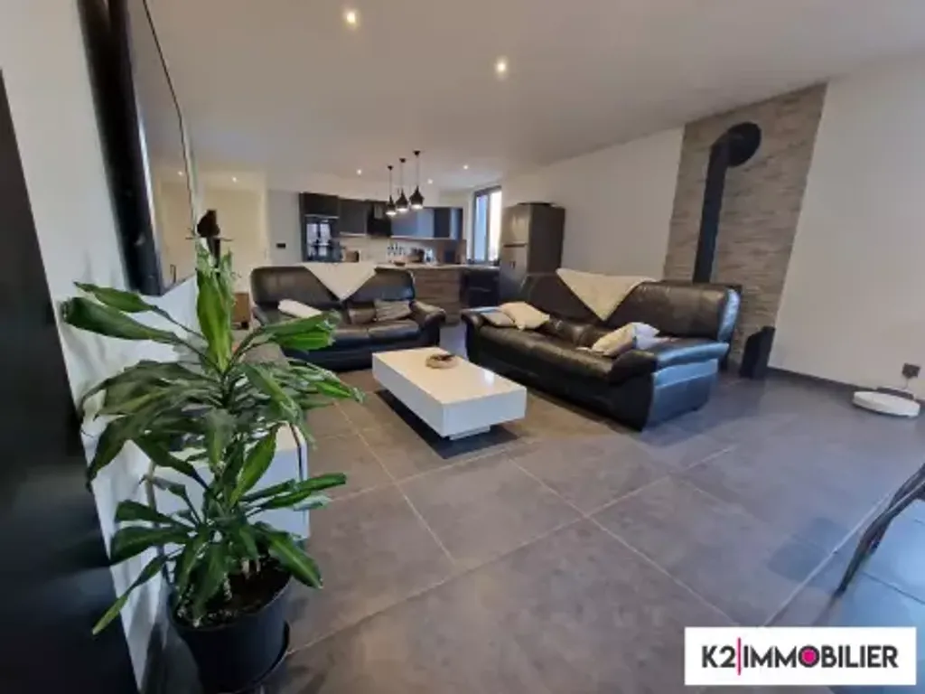 Achat maison à vendre 4 chambres 124 m² - Chomérac