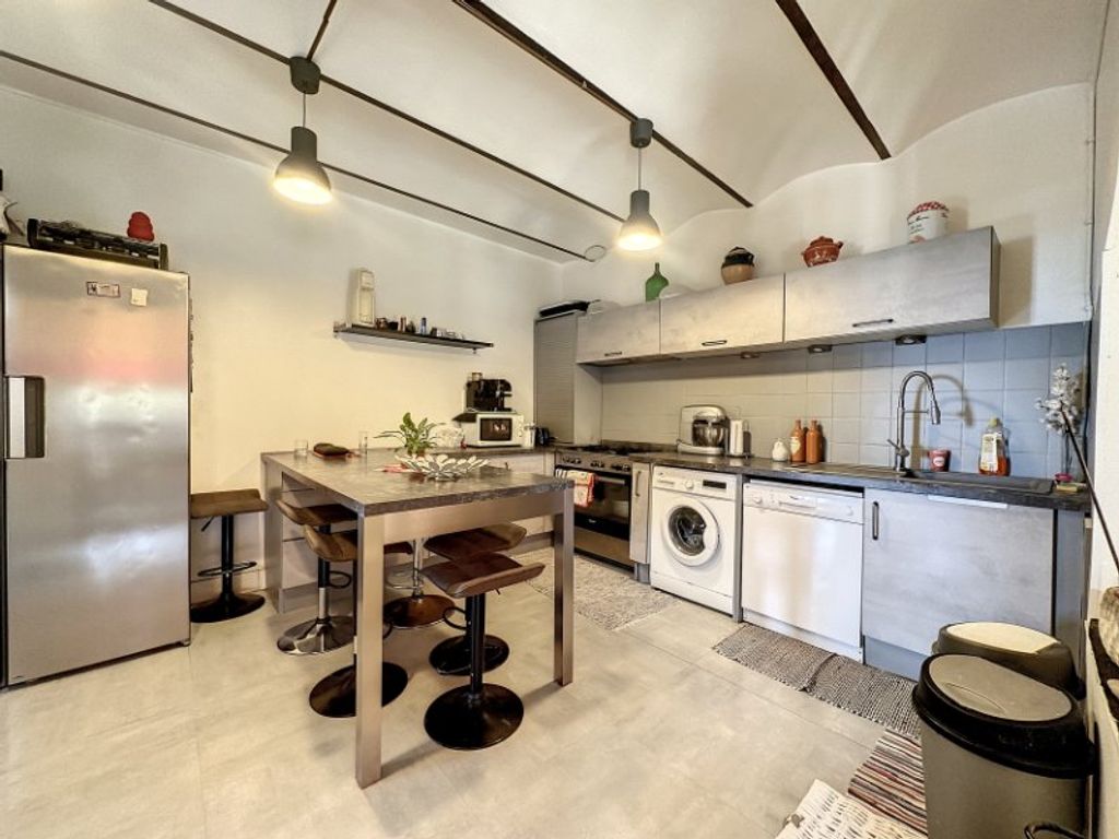 Achat maison à vendre 4 chambres 135 m² - Balaruc-les-Bains