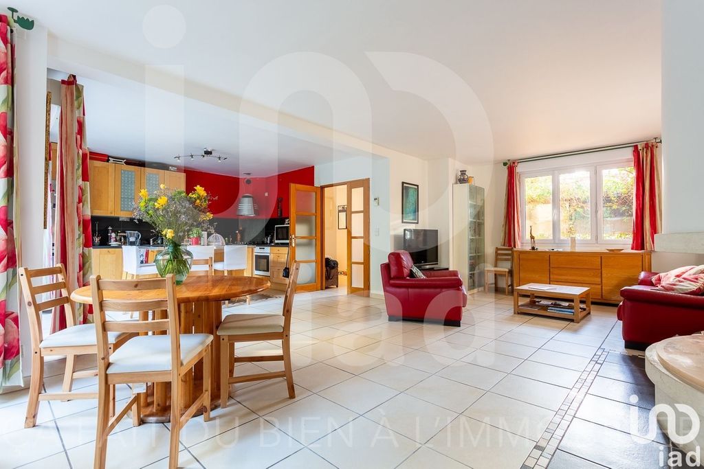 Achat maison à vendre 4 chambres 127 m² - Viroflay