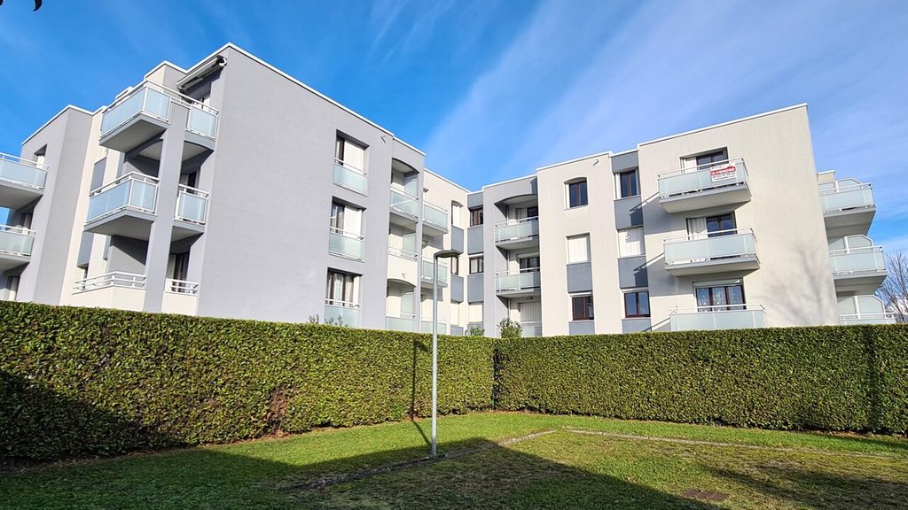 Achat appartement à vendre 3 pièces 60 m² - Saint-Martin-d'Hères