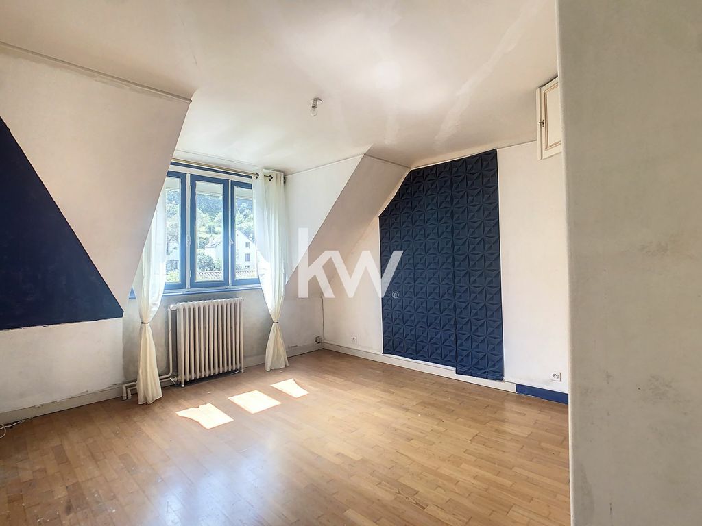 Achat maison à vendre 3 chambres 99 m² - Châteaulin