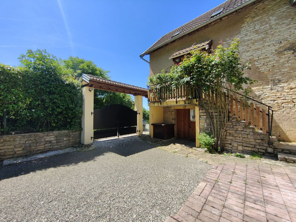 Achat maison à vendre 2 chambres 74 m² - Baume-les-Dames