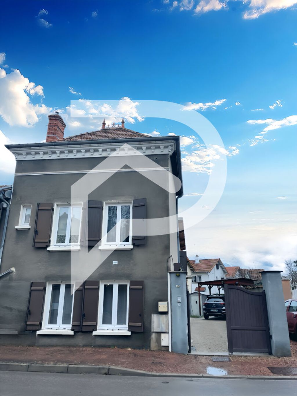 Achat maison à vendre 3 chambres 91 m² - Villerest