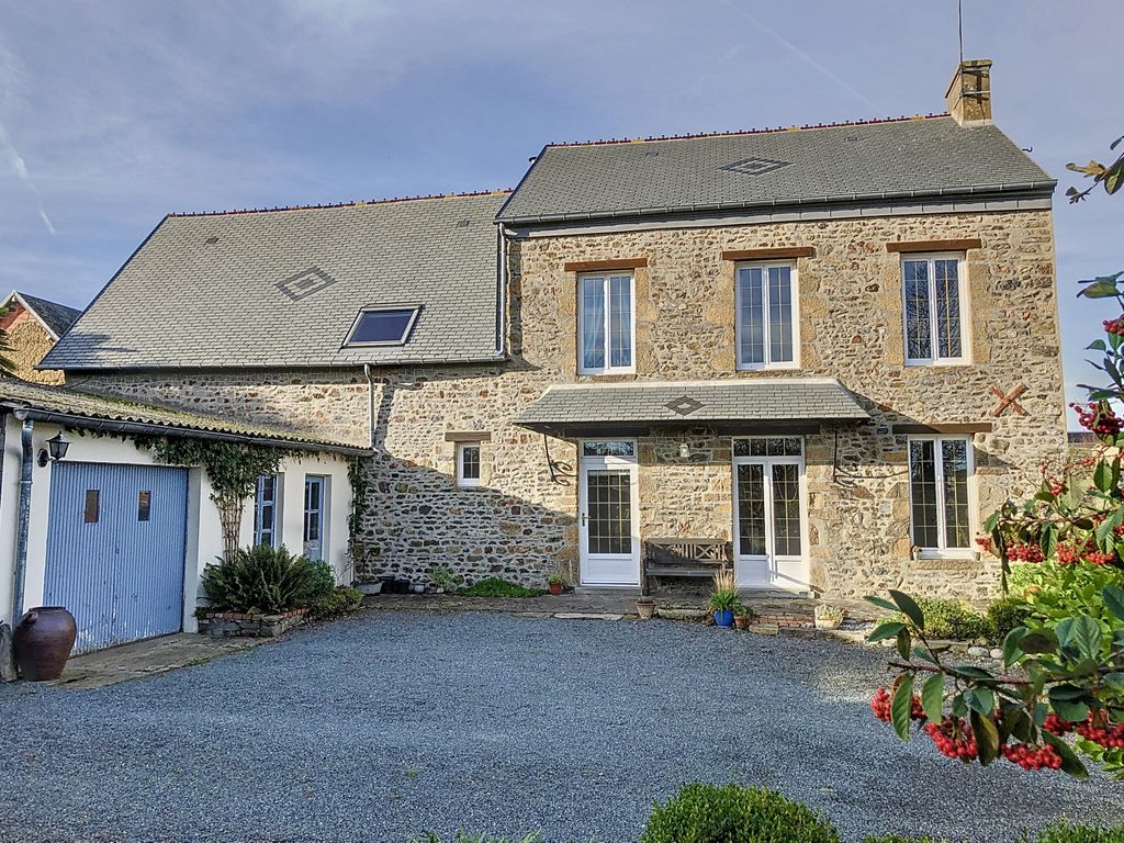Achat maison à vendre 5 chambres 163 m² - Saint-Pierre-de-Coutances