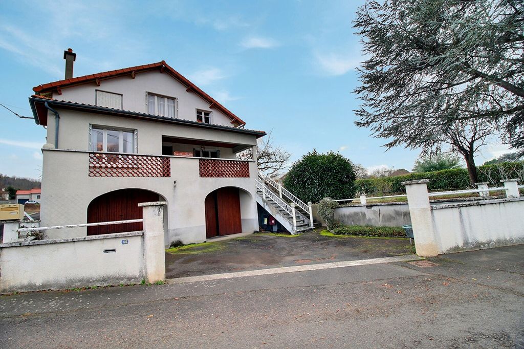 Achat maison à vendre 4 chambres 170 m² - Vic-le-Comte