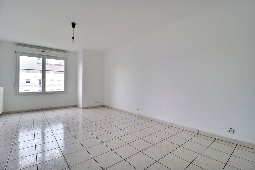 Achat appartement à vendre 4 pièces 66 m² - Saint-Denis