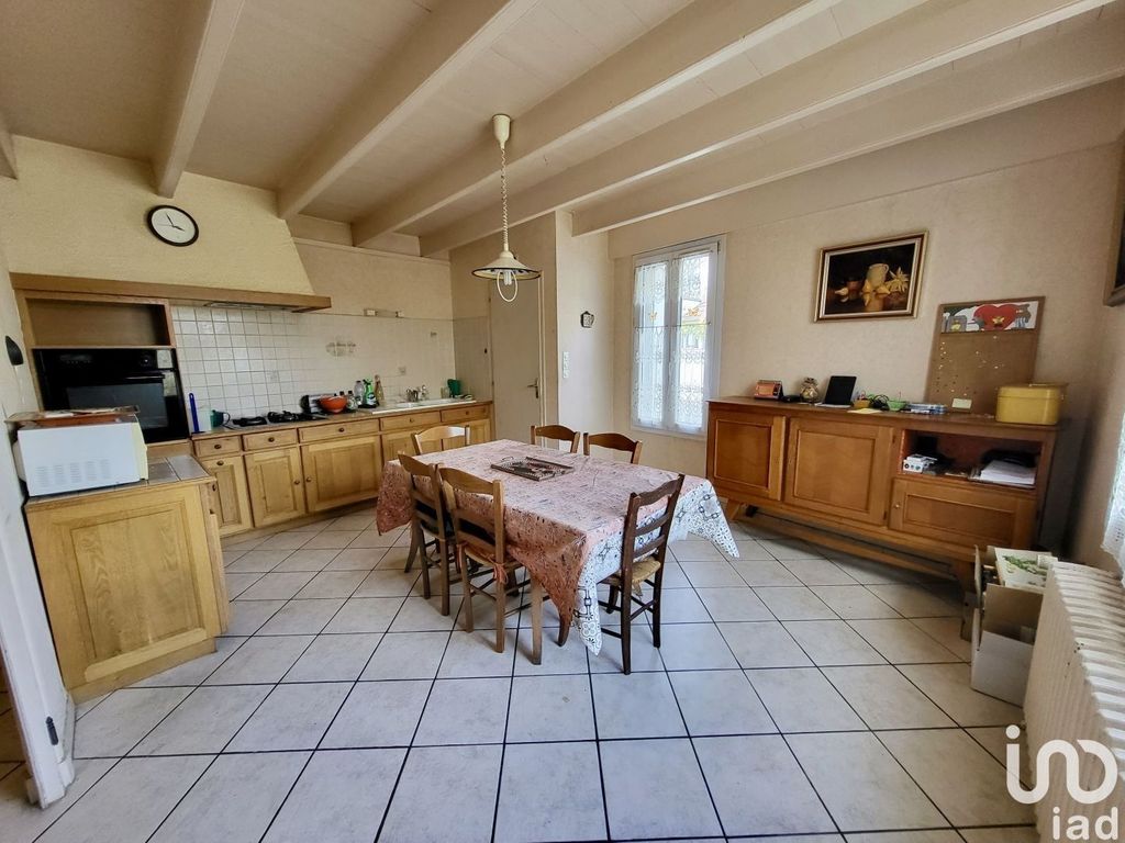 Achat maison à vendre 2 chambres 85 m² - Longèves