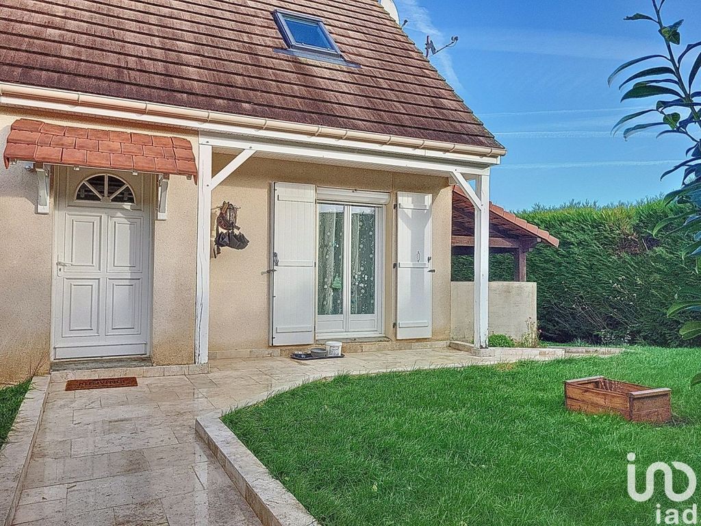 Achat maison à vendre 5 chambres 120 m² - Verneuil-l'Étang