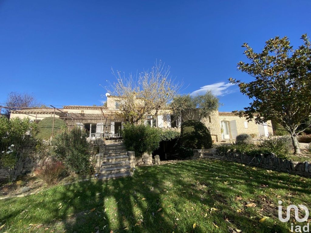 Achat maison à vendre 5 chambres 250 m² - Gordes