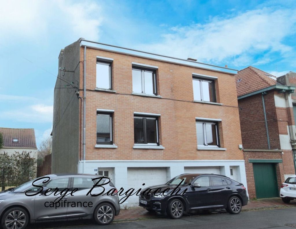 Achat maison à vendre 6 chambres 152 m² - Douai