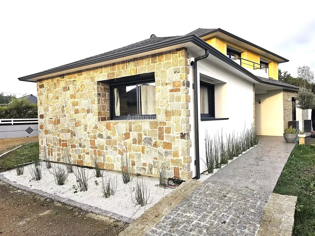 Achat maison à vendre 3 chambres 204 m² - Plélo