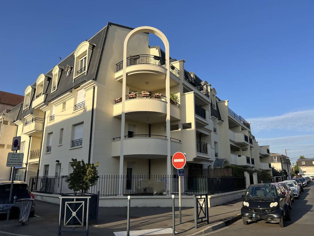 Achat appartement à vendre 2 pièces 45 m² - Pontault-Combault