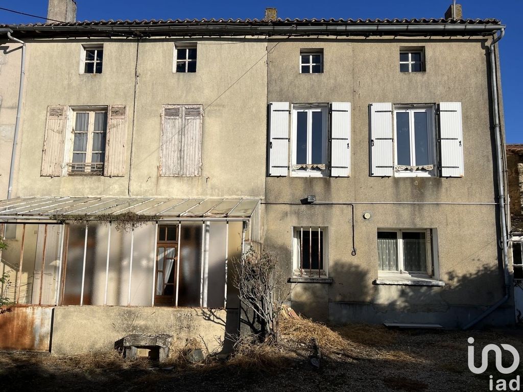 Achat maison à vendre 6 chambres 187 m² - Ménigoute