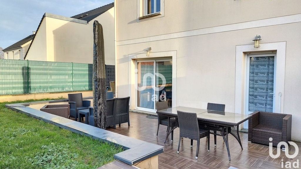 Achat maison à vendre 4 chambres 113 m² - Vert-le-Petit
