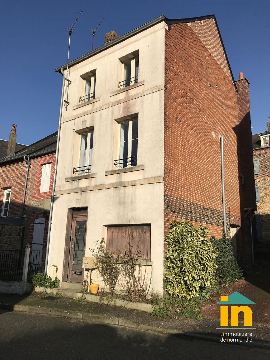 Achat maison à vendre 3 chambres 77 m² - Gacé