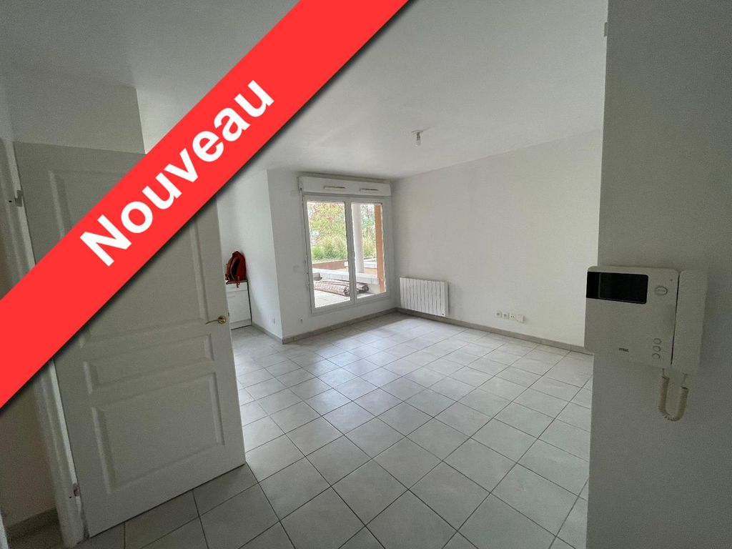 Achat appartement à vendre 2 pièces 42 m² - Décines-Charpieu