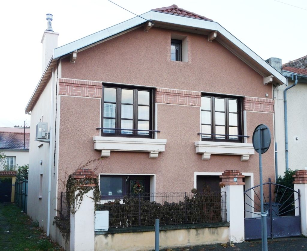 Achat maison à vendre 4 chambres 106 m² - Clermont-Ferrand