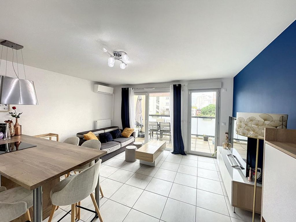 Achat appartement à vendre 3 pièces 64 m² - Lyon 8ème arrondissement