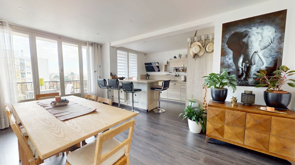Achat appartement à vendre 3 pièces 70 m² - Vaulx-en-Velin