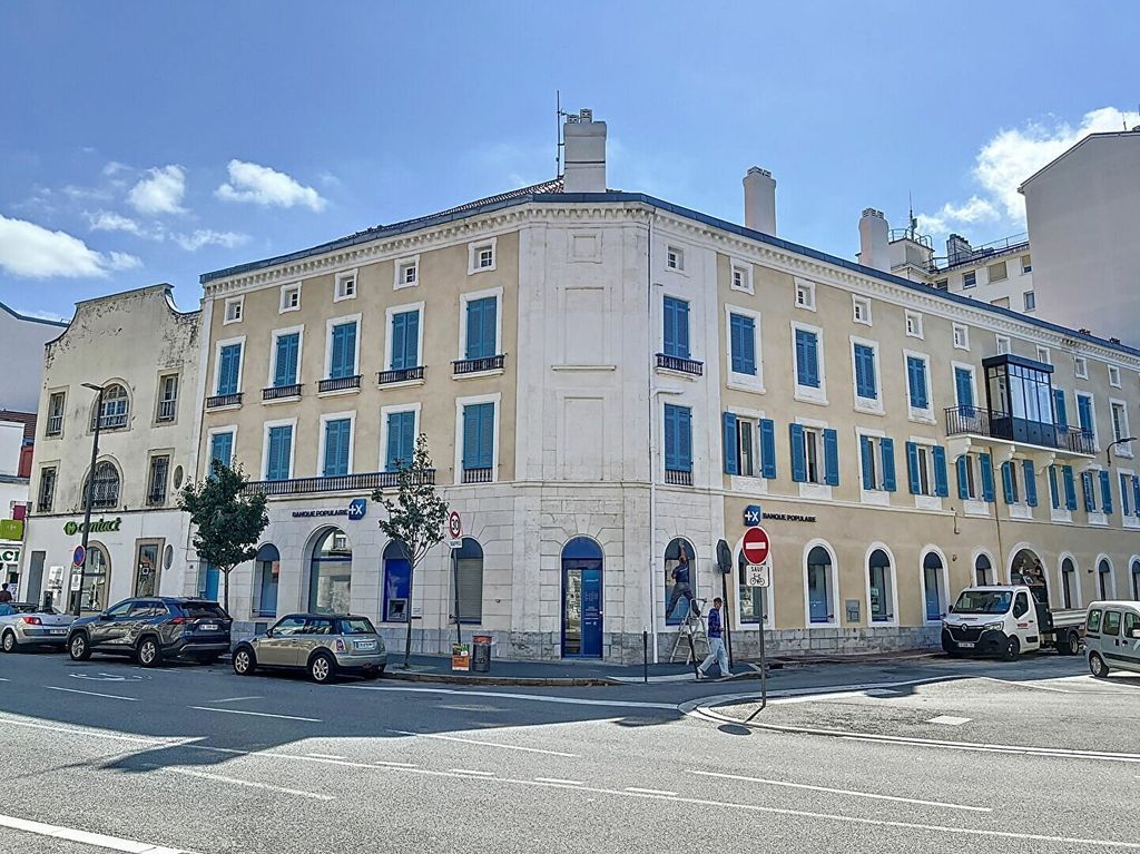 Achat appartement à vendre 4 pièces 128 m² - Bayonne