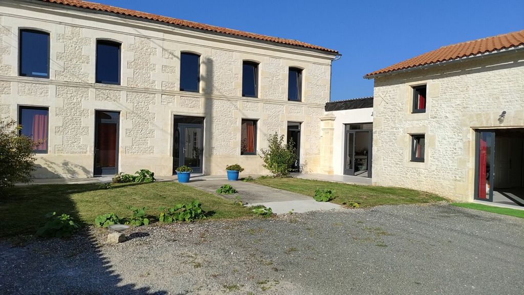 Achat maison à vendre 5 chambres 240 m² - Asnières-la-Giraud