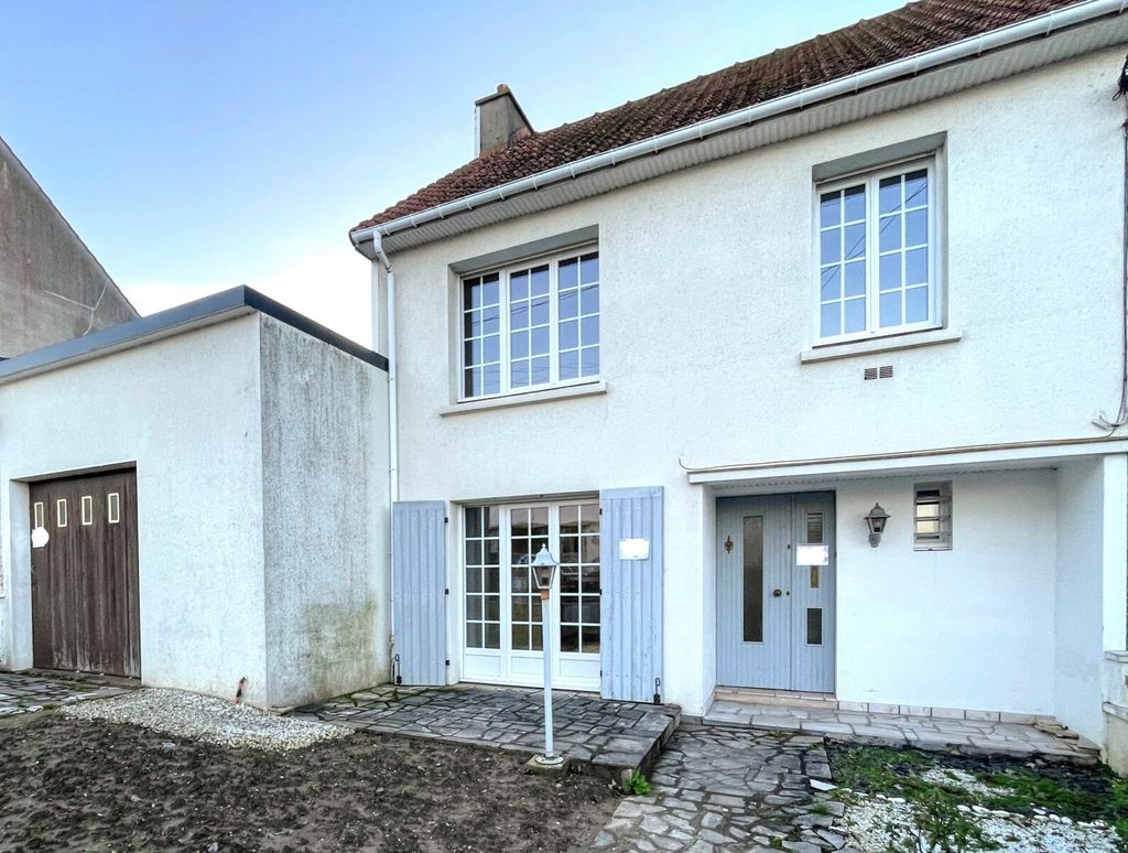 Achat maison à vendre 3 chambres 98 m² - Saint-Étienne-au-Mont