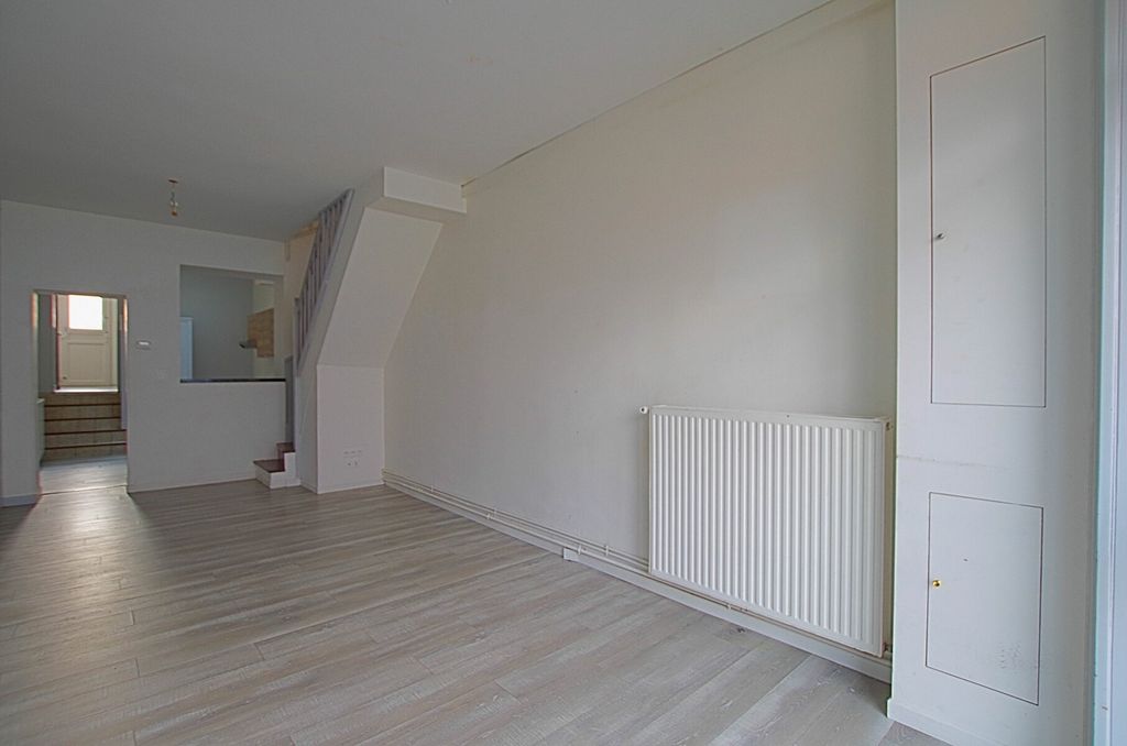 Achat maison à vendre 2 chambres 80 m² - Roye