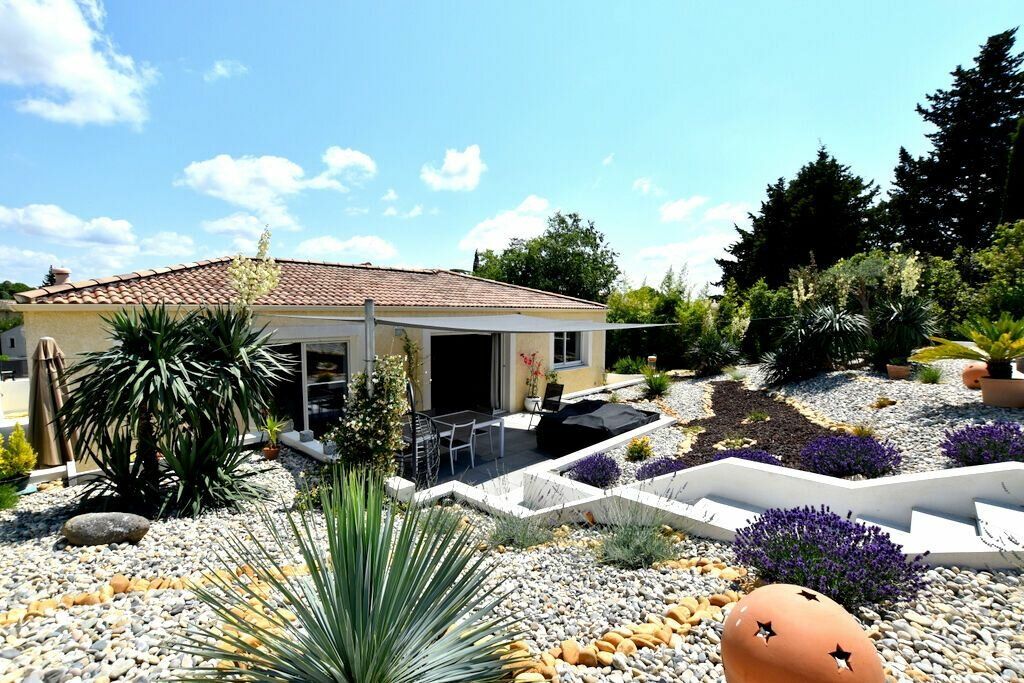 Achat maison à vendre 4 chambres 192 m² - Aigues-Vives