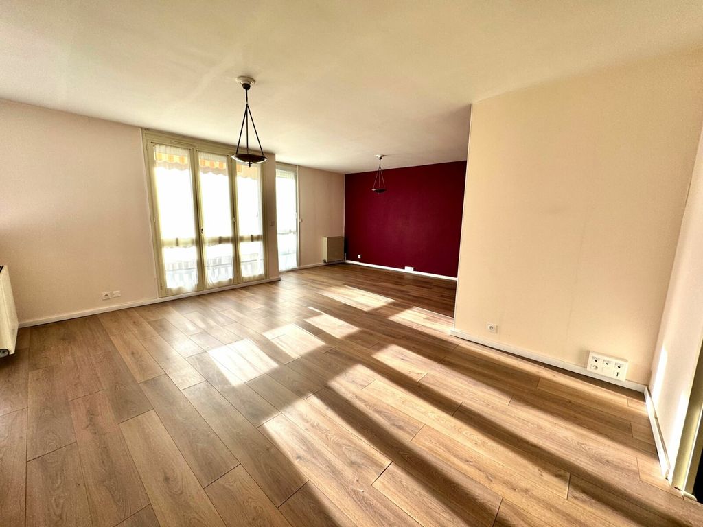 Achat appartement à vendre 3 pièces 85 m² - Castanet-Tolosan