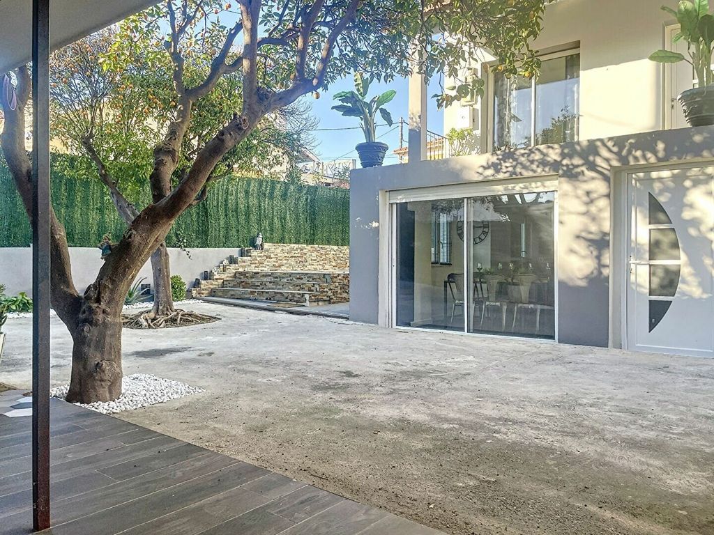 Achat maison à vendre 4 chambres 164 m² - Cagnes-sur-Mer