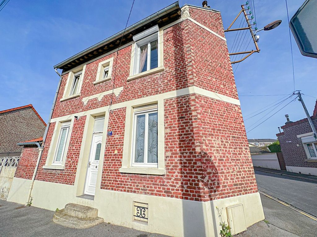 Achat maison à vendre 3 chambres 96 m² - Saint-Quentin