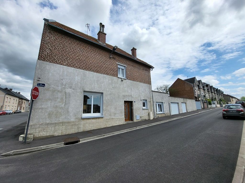 Achat maison à vendre 4 chambres 150 m² - Saint-Quentin