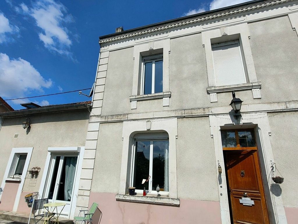 Achat maison à vendre 3 chambres 127 m² - Saint-Yrieix-sur-Charente