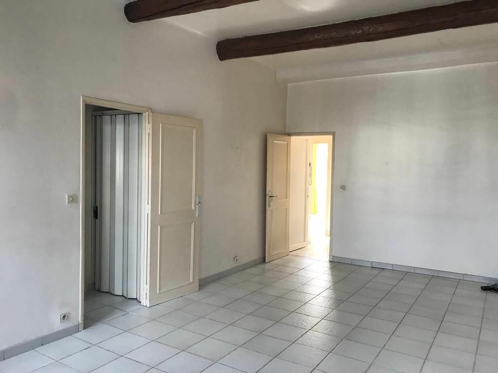 Achat appartement à vendre 2 pièces 68 m² - La Seyne-sur-Mer