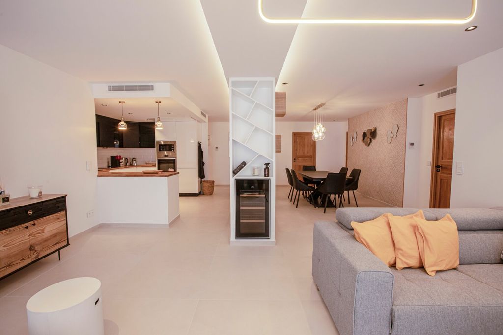 Achat appartement à vendre 3 pièces 115 m² - Saint-Tropez