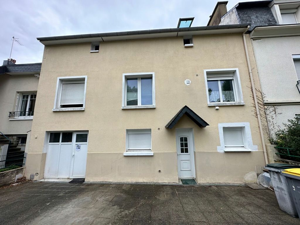 Achat maison à vendre 8 chambres 136 m² - Rennes