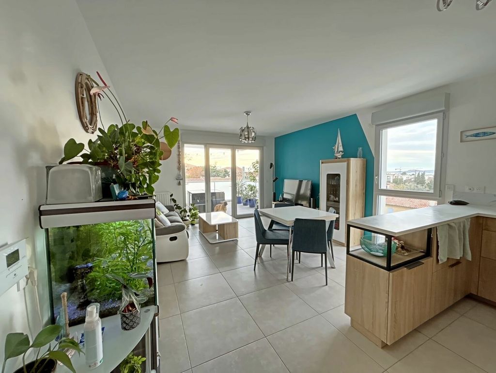 Achat appartement à vendre 3 pièces 64 m² - Marseille 8ème arrondissement