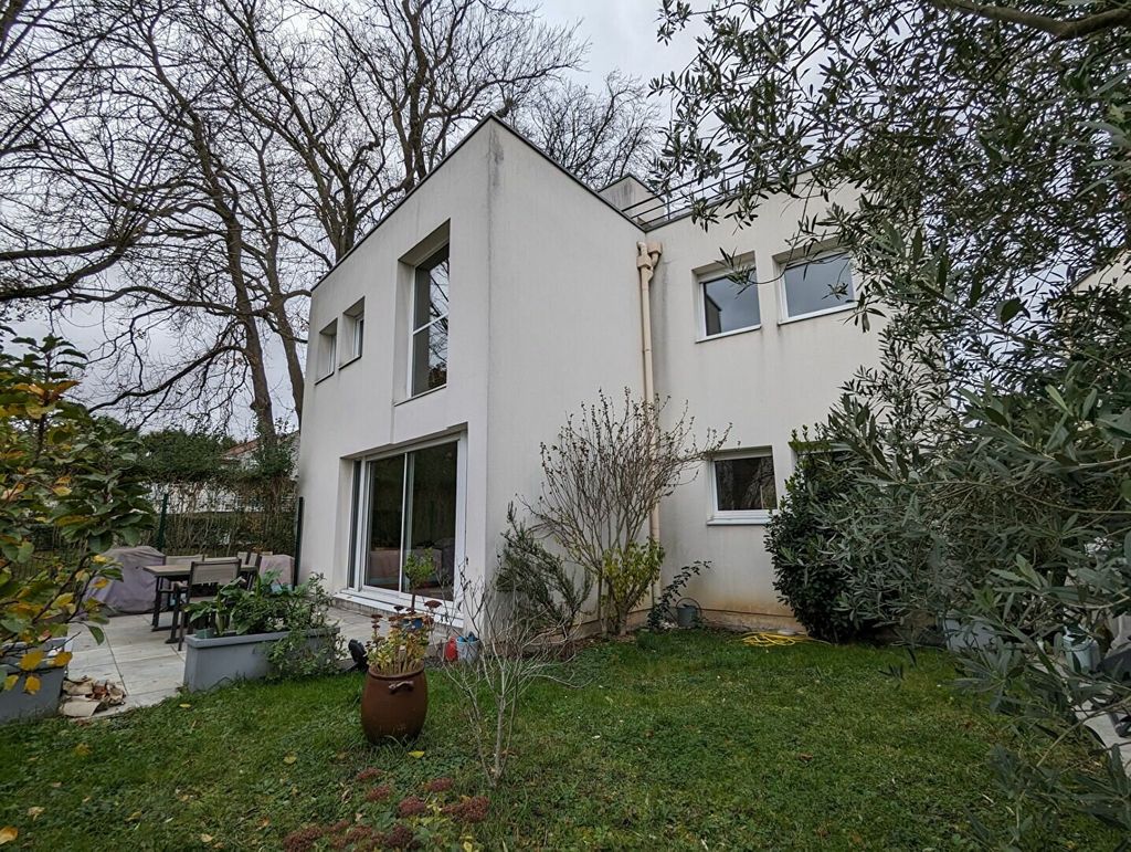 Achat maison à vendre 3 chambres 117 m² - Lagny-sur-Marne