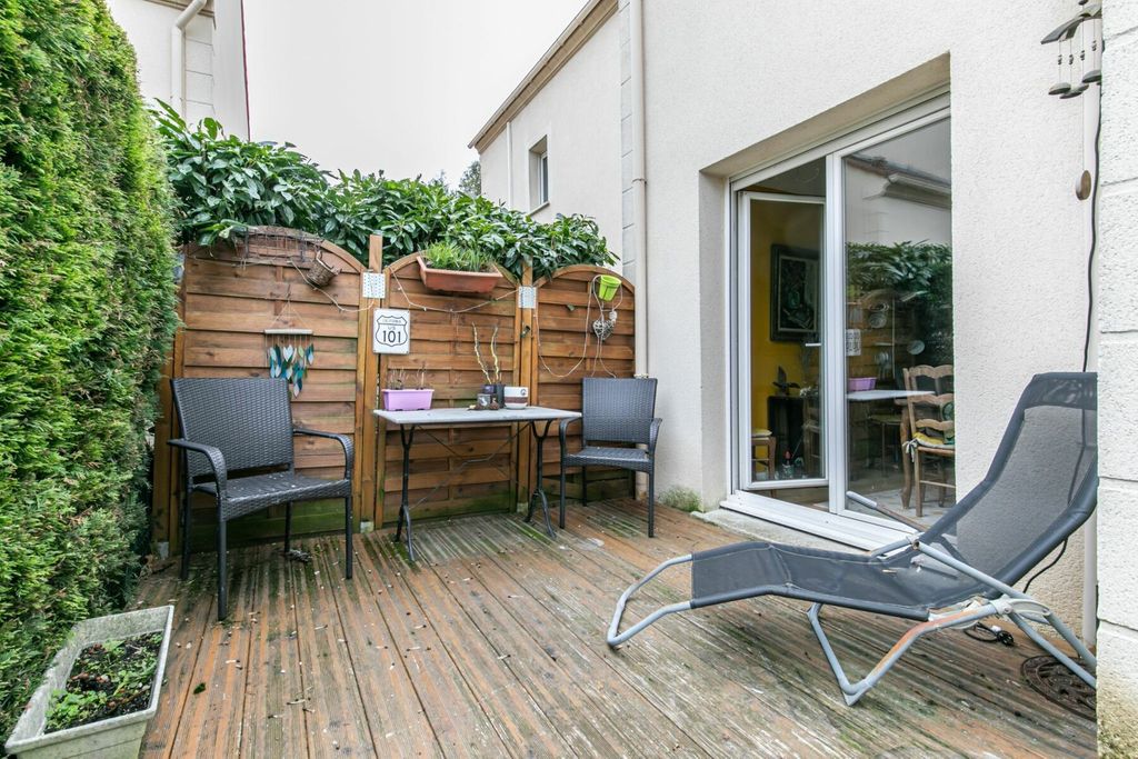 Achat maison à vendre 3 chambres 97 m² - Chennevières-sur-Marne