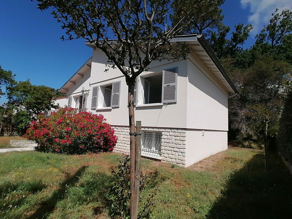 Achat maison à vendre 4 chambres 119 m² - Saint-Georges-de-Didonne