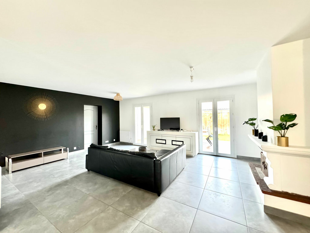 Achat maison à vendre 4 chambres 115 m² - Martignas-sur-Jalle