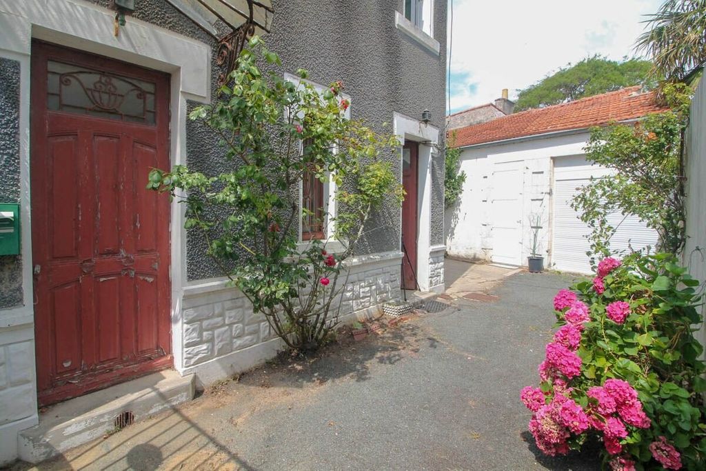 Achat maison à vendre 2 chambres 83 m² - Fouras