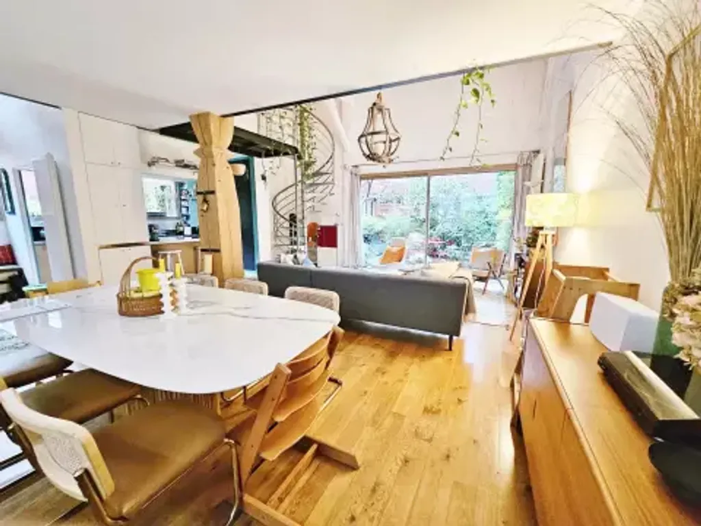Achat maison à vendre 4 chambres 228 m² - Paris 20ème arrondissement
