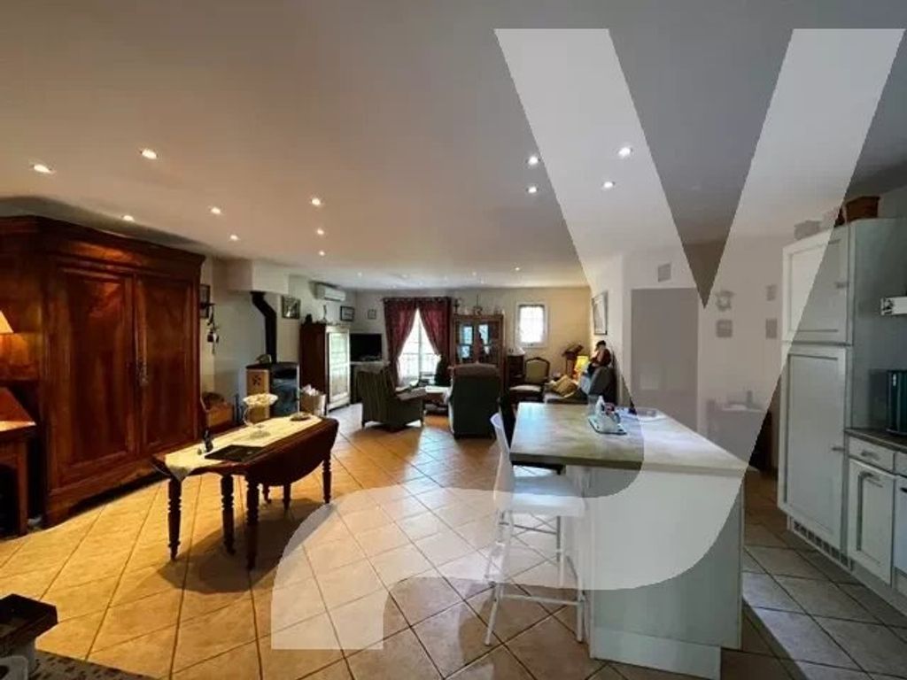 Achat maison à vendre 3 chambres 110 m² - Le Luc