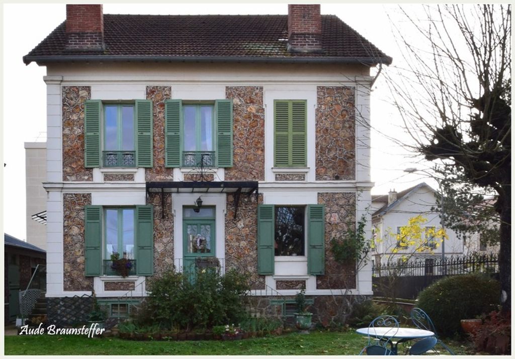 Achat maison à vendre 5 chambres 246 m² - Maisons-Laffitte