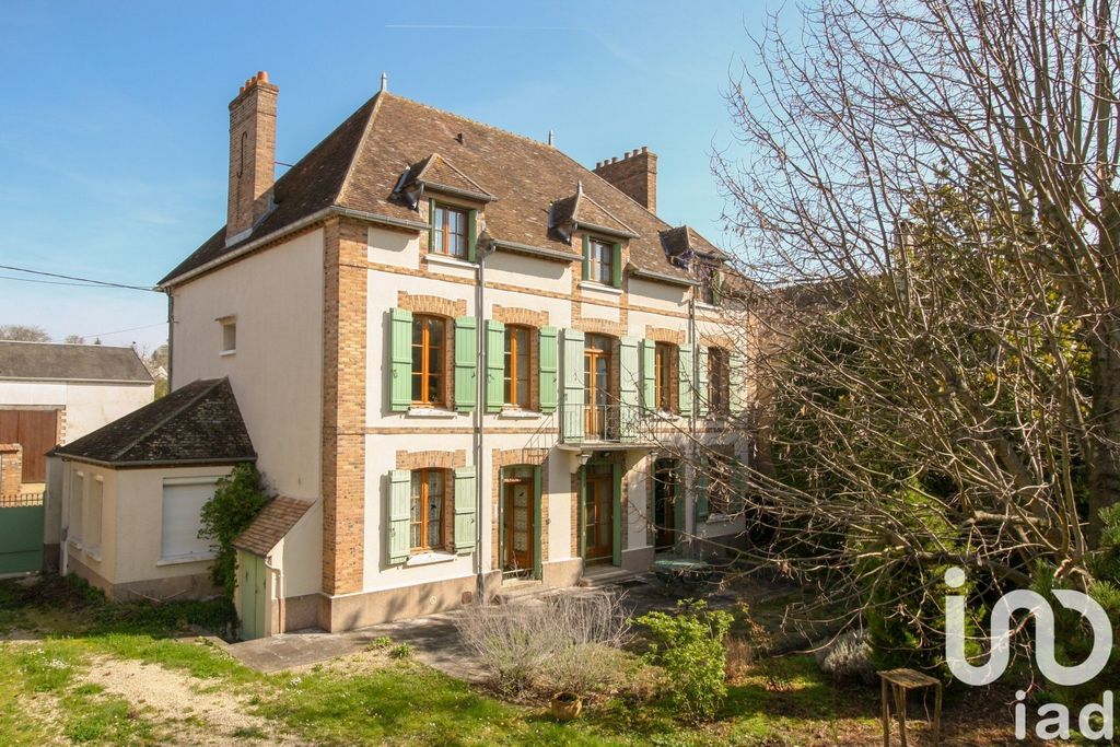 Achat maison à vendre 7 chambres 273 m² - Courlon-sur-Yonne