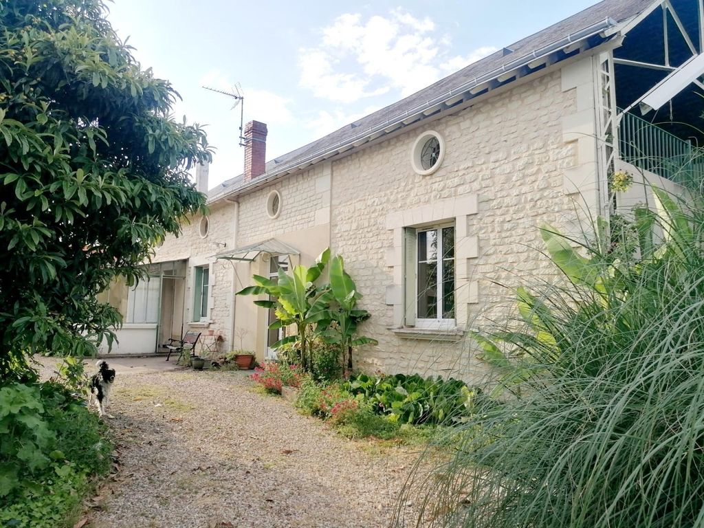 Achat maison à vendre 3 chambres 152 m² - Naintré