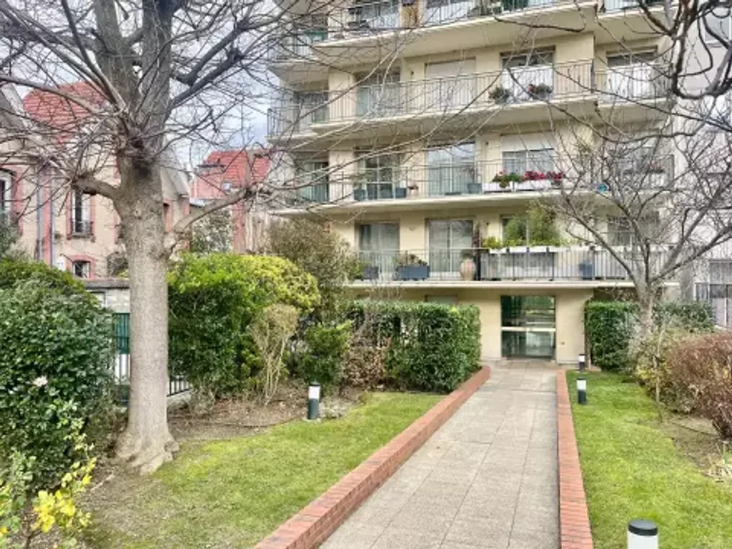 Achat appartement à vendre 3 pièces 87 m² - Bois-Colombes